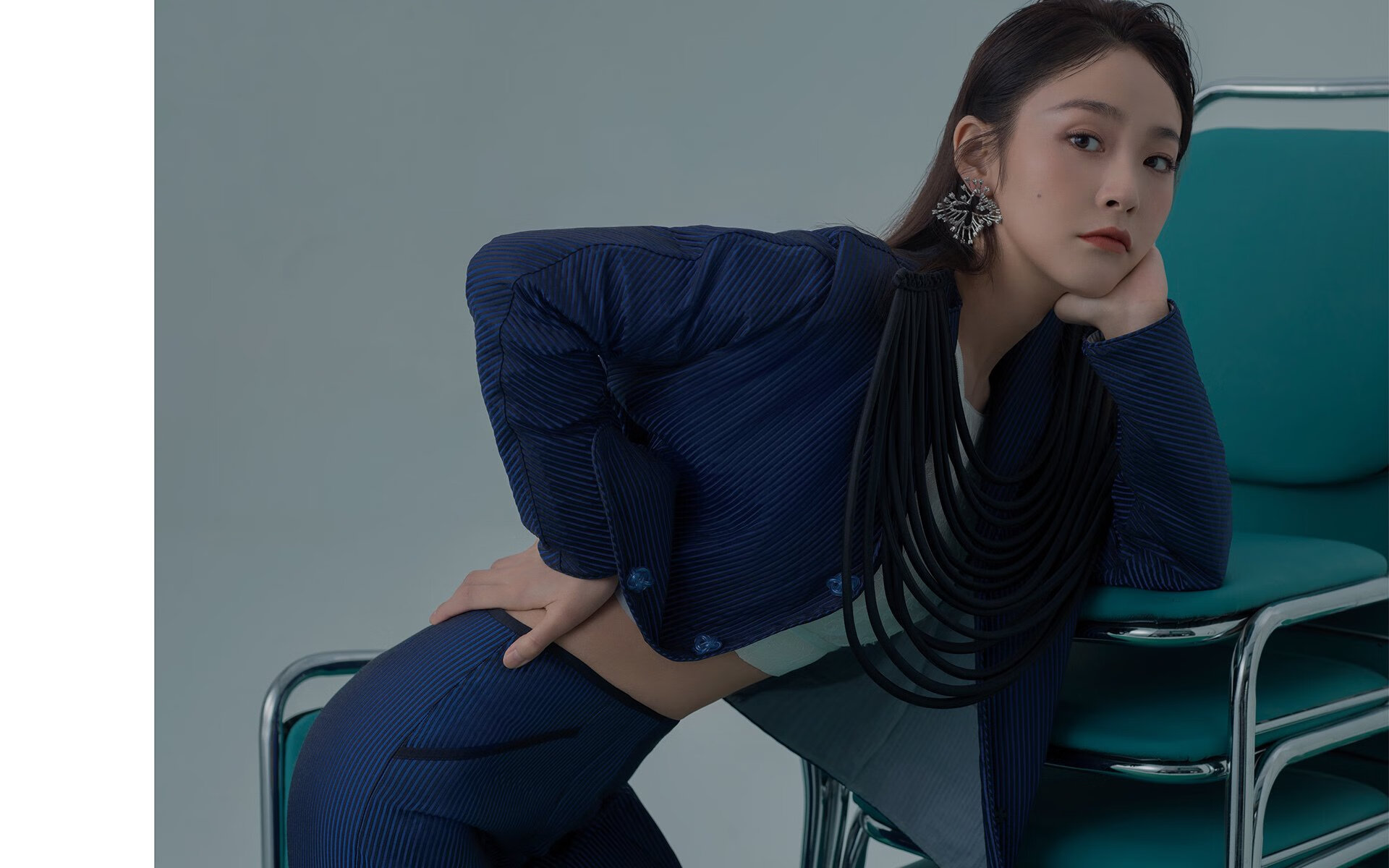 足球赛场团队配合更加默契,足球的团队配合