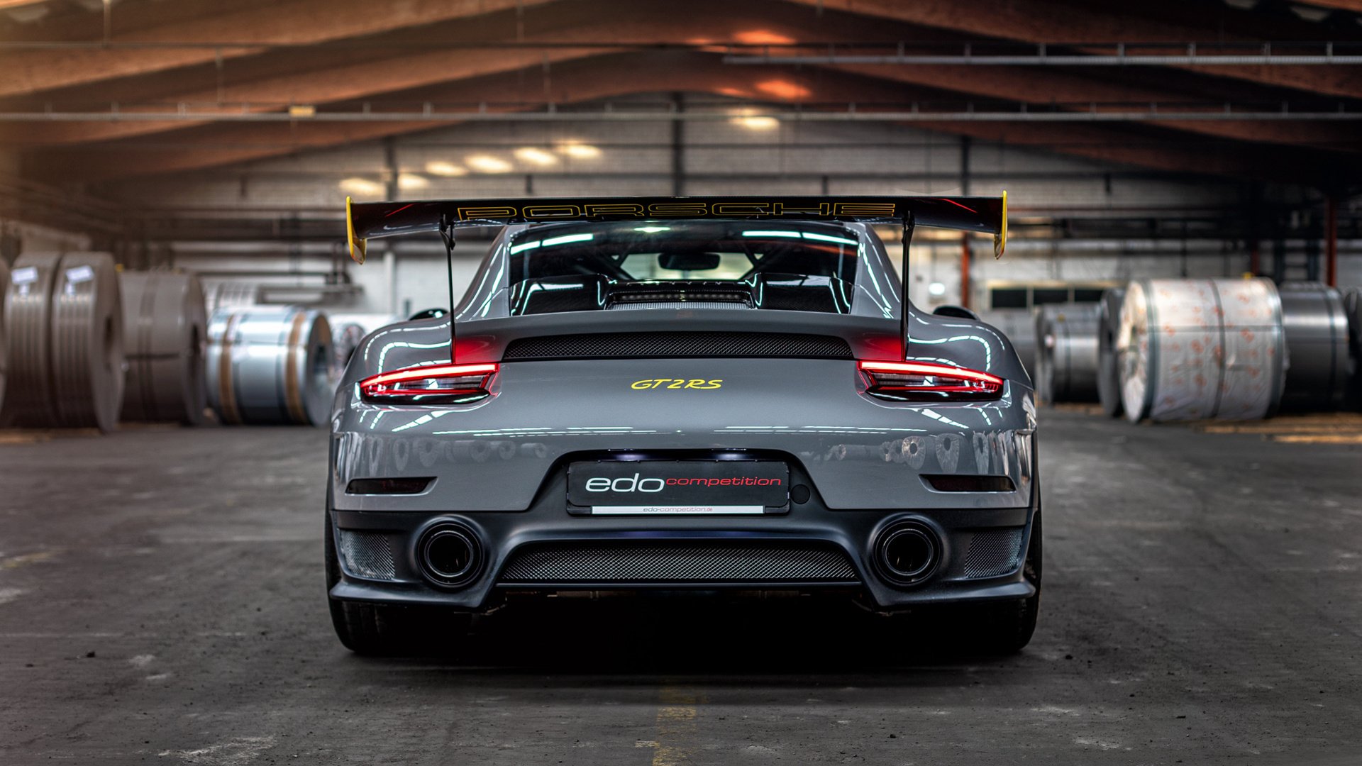 林丹校园演讲强调坚持与热爱,林丹体育精神