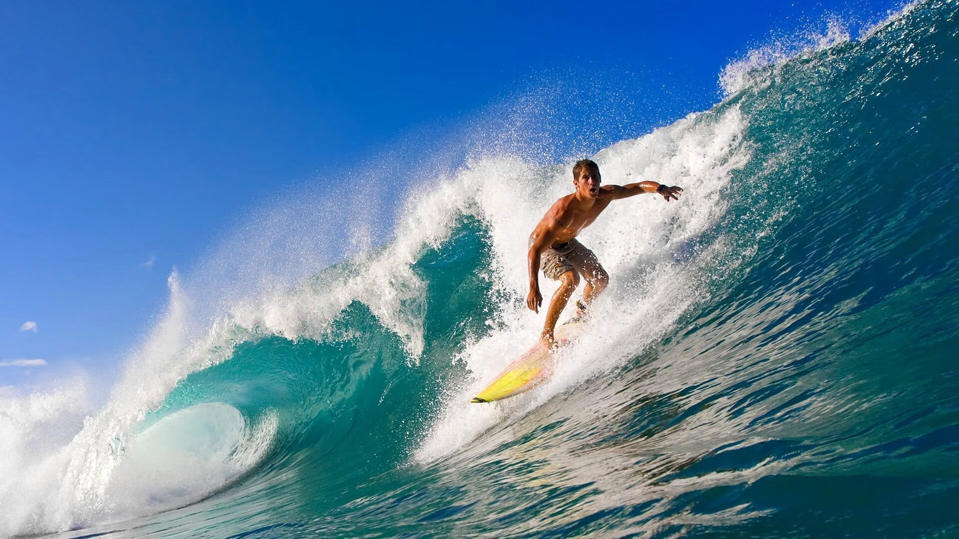 CS2枪战技巧精彩短视频,cs2游戏